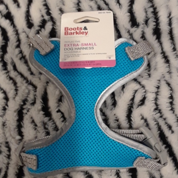 boots and barkley dog harness